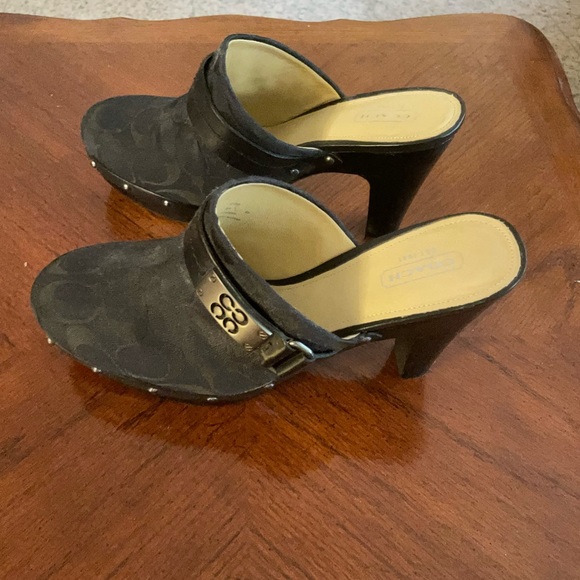 Coach 3 inch black clogs. Worn once indoors. - Picture 3 of 6